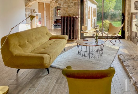 character properties France center val de loire   - 5