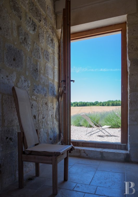 A Romanesque chapel in a hamlet lined with fields and orchards to the north of Agen - photo  n°23