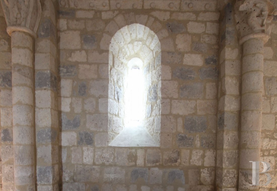 A Romanesque chapel in a hamlet lined with fields and orchards to the north of Agen - photo  n°11
