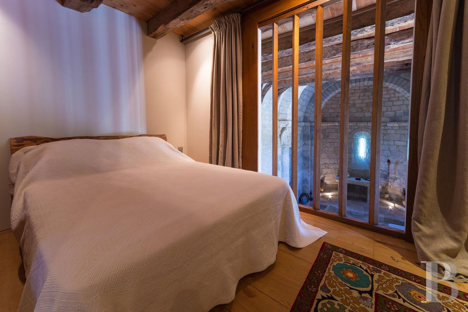 A Romanesque chapel in a hamlet lined with fields and orchards to the north of Agen - photo  n°20