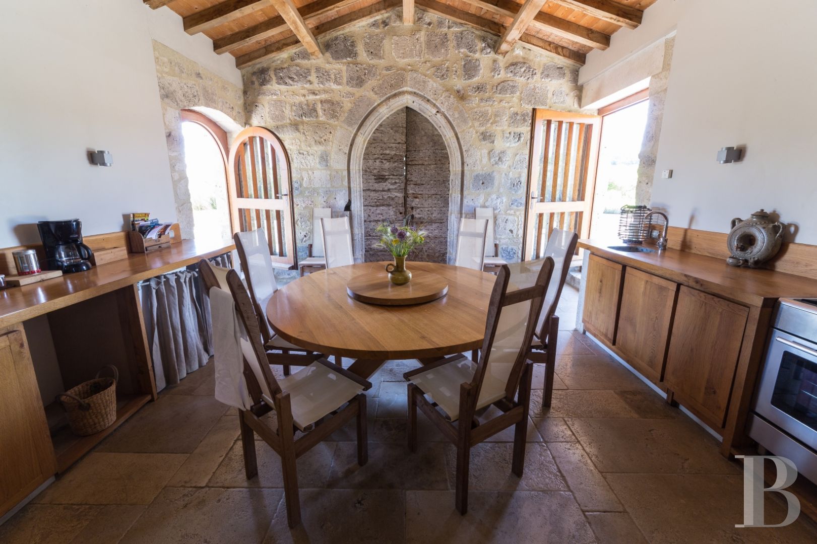 A Romanesque chapel in a hamlet lined with fields and orchards to the north of Agen - photo  n°15
