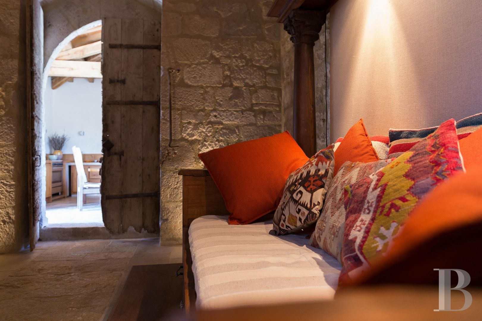 A Romanesque chapel in a hamlet lined with fields and orchards to the north of Agen - photo  n°18