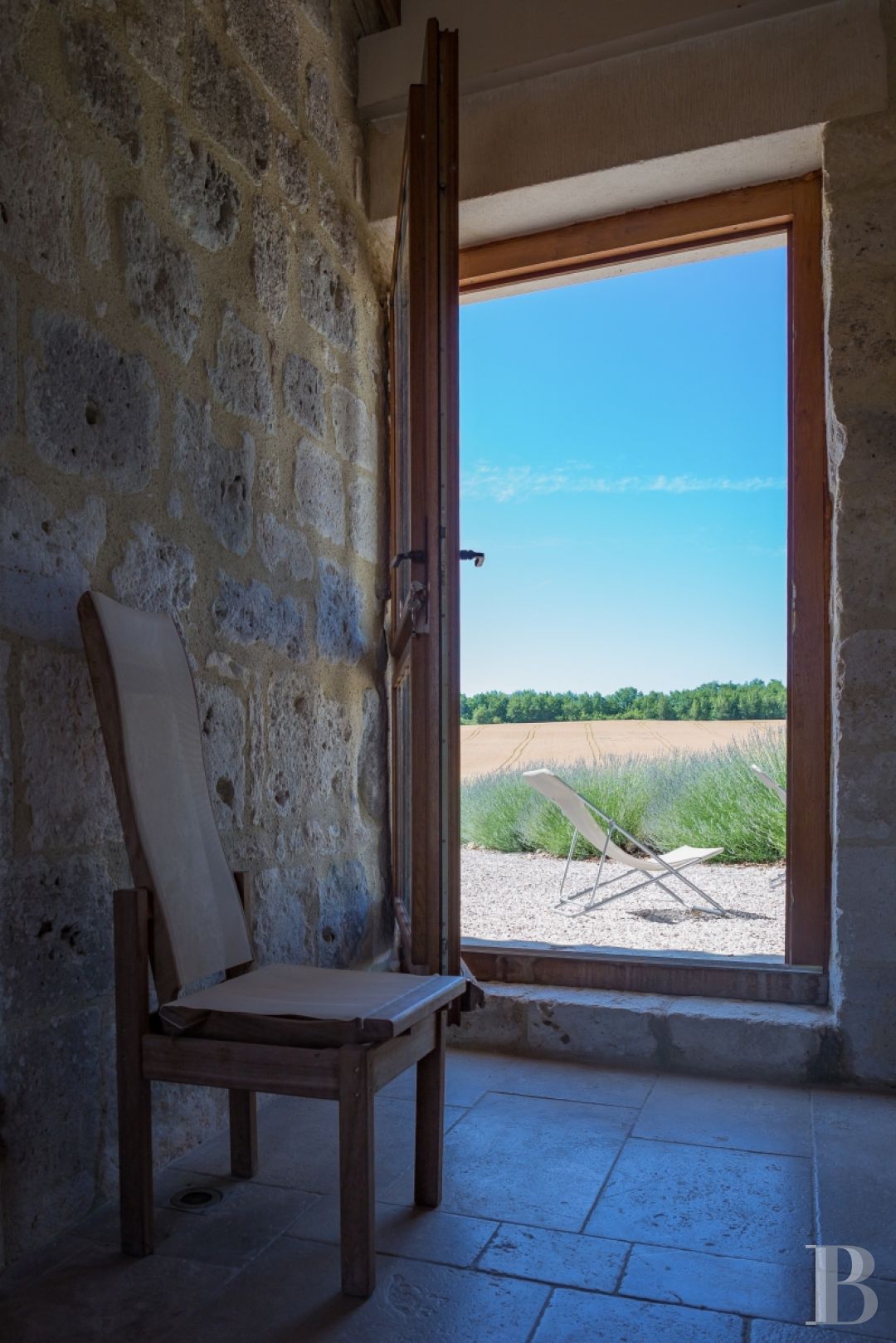 A Romanesque chapel in a hamlet lined with fields and orchards to the north of Agen - photo  n°23