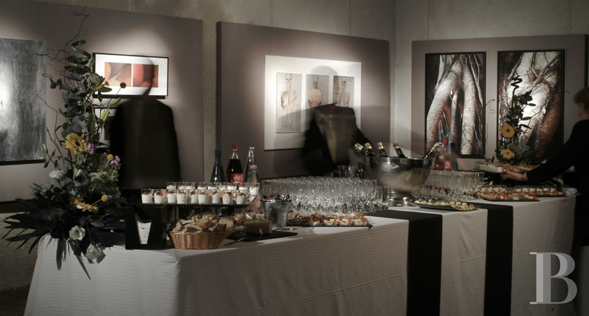 Vast outbuildings with a military past dedicated to contemporary art  in the heart of the Sologne forest - photo  n°10