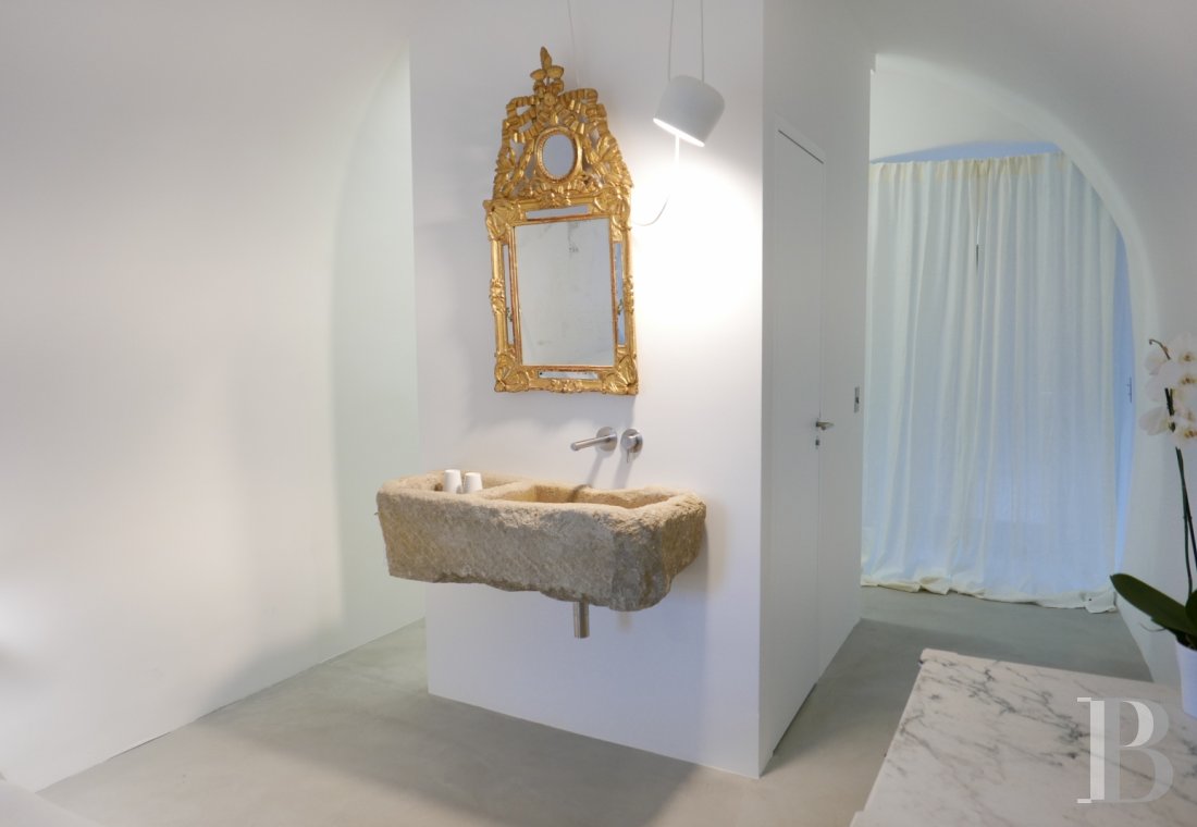 A thousand-year-old tower with a contemporary feel in the heart of Gard, not far from Uzès - photo  n°14