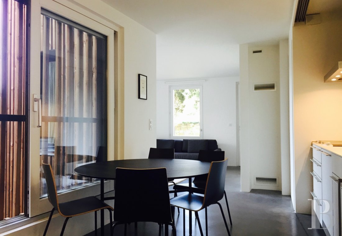 En plein cœur du Gard, non loin d’Uzès, une tour millénaire et contemporaine - photo  n°27