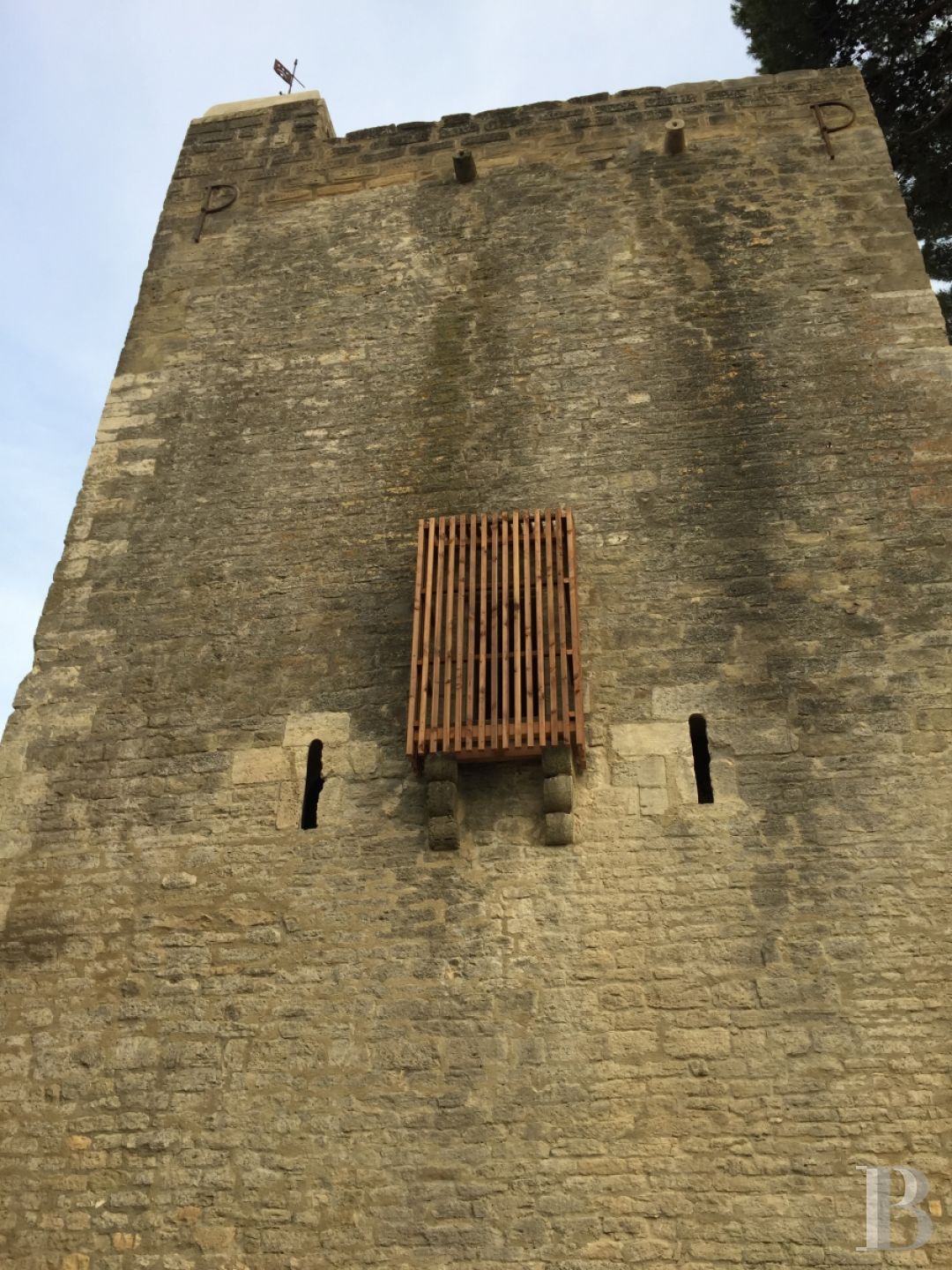 A thousand-year-old tower with a contemporary feel in the heart of Gard, not far from Uzès - photo  n°5