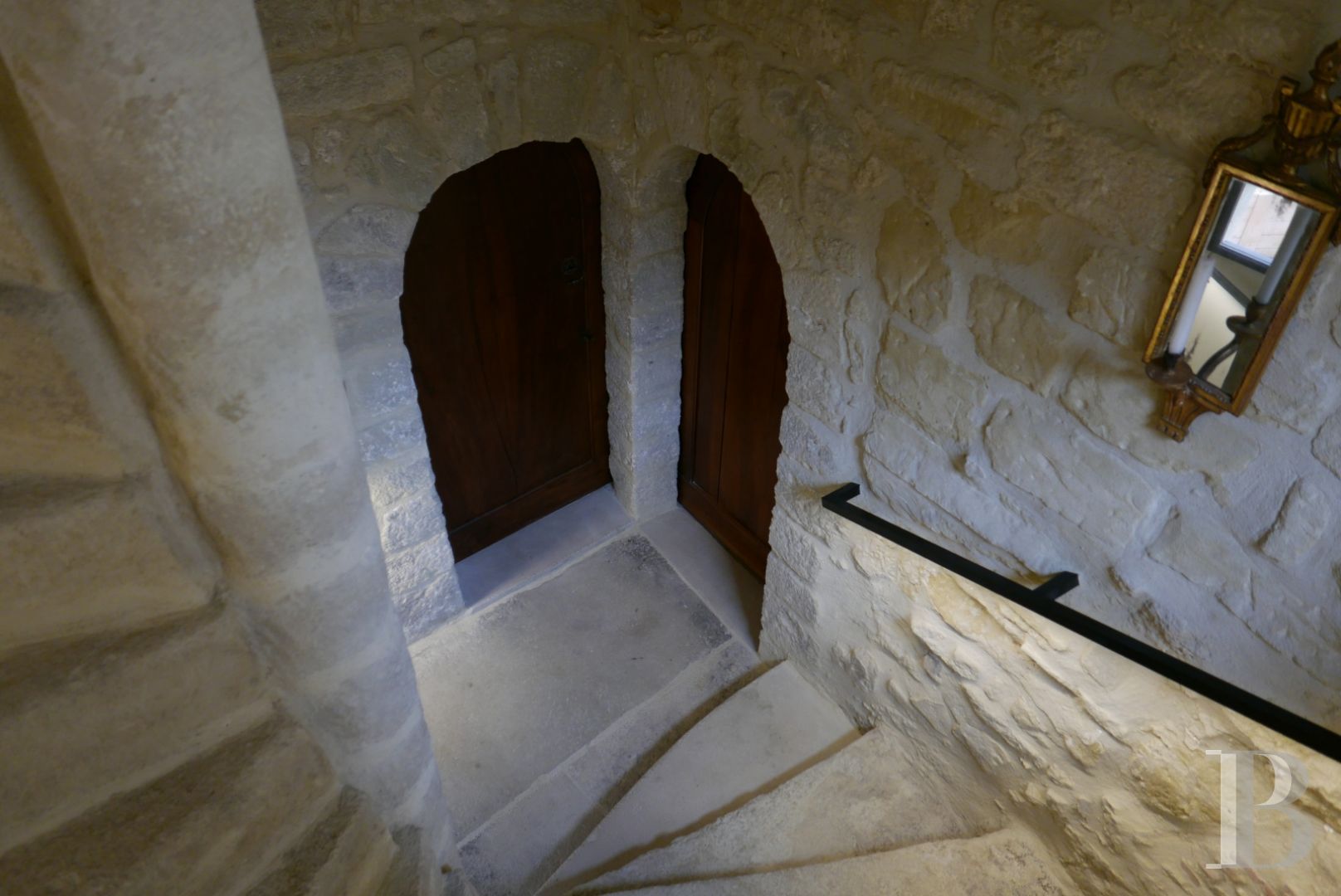 A thousand-year-old tower with a contemporary feel in the heart of Gard, not far from Uzès - photo  n°12