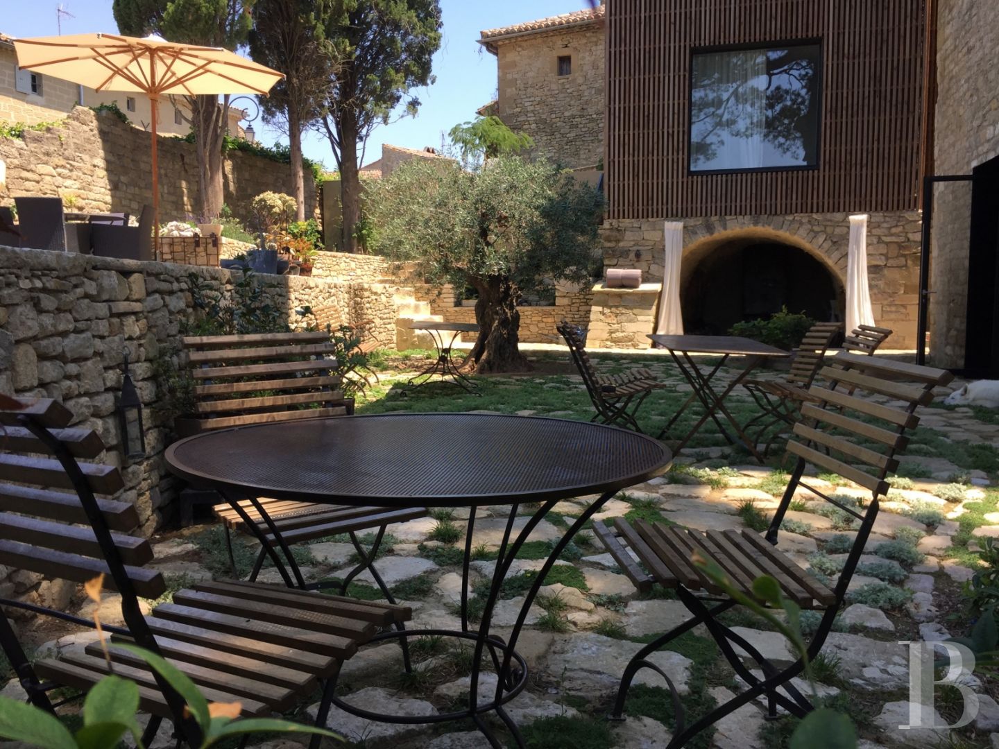 A thousand-year-old tower with a contemporary feel in the heart of Gard, not far from Uzès - photo  n°9