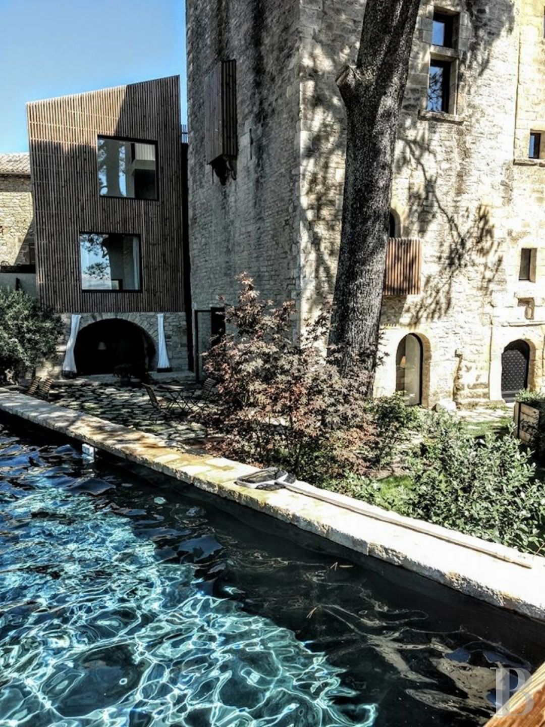 A thousand-year-old tower with a contemporary feel in the heart of Gard, not far from Uzès - photo  n°8