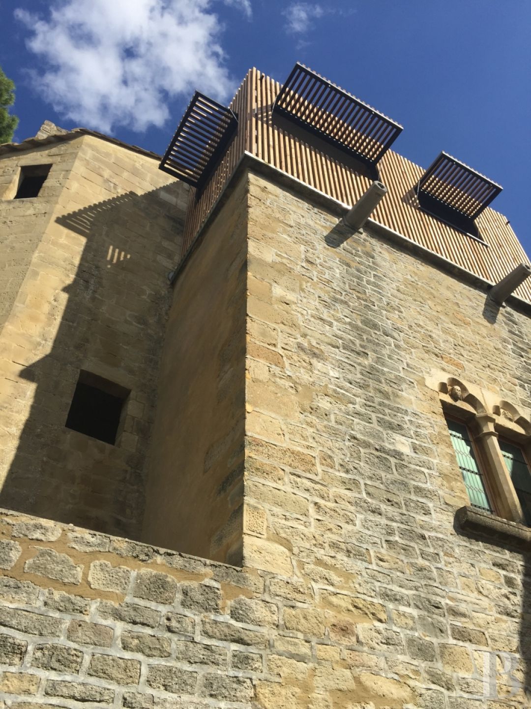 A thousand-year-old tower with a contemporary feel in the heart of Gard, not far from Uzès - photo  n°4