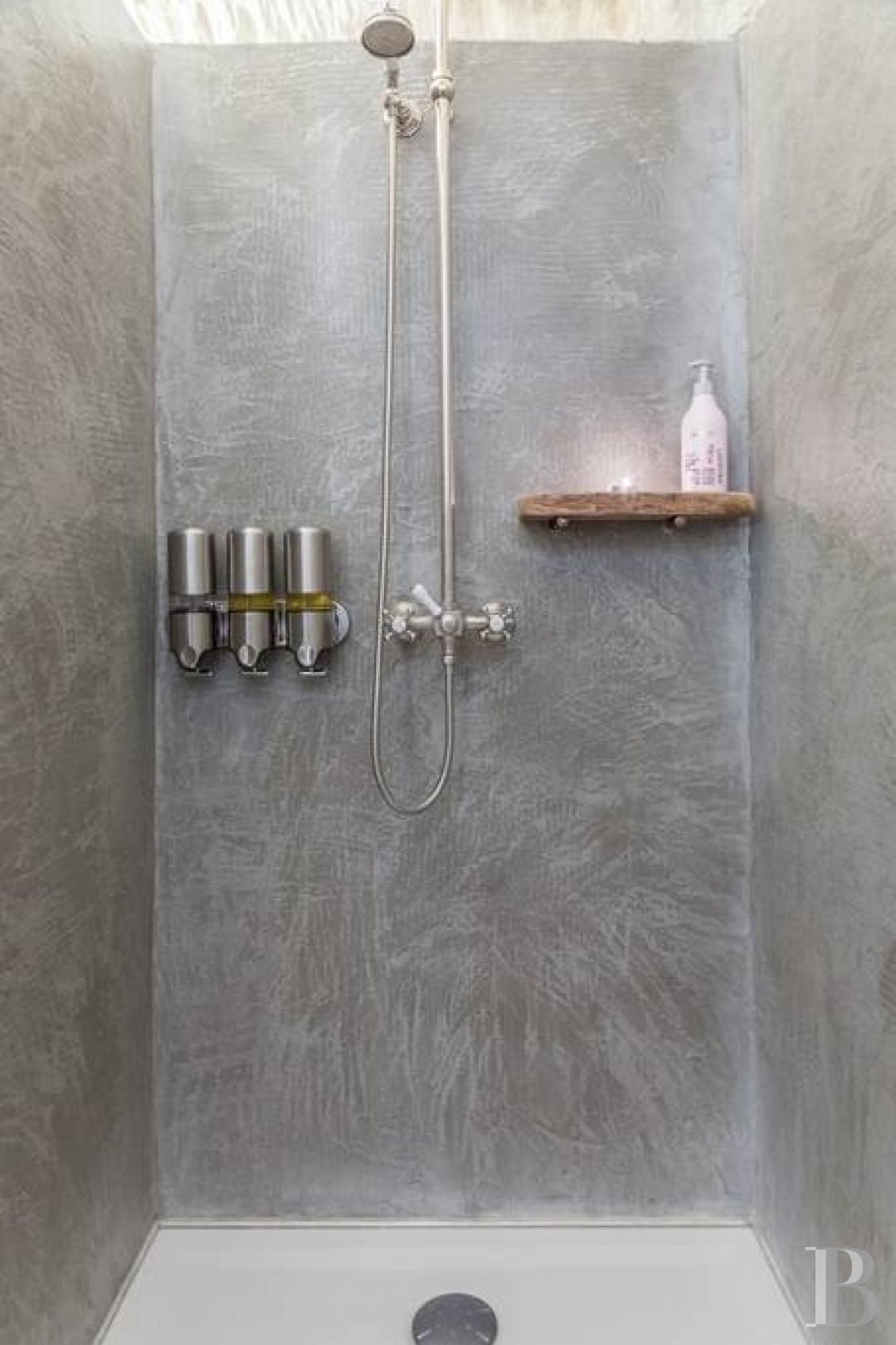 A troglodyte house full of comfort and light in the Val de Loire across from Amboise  - photo  n°29