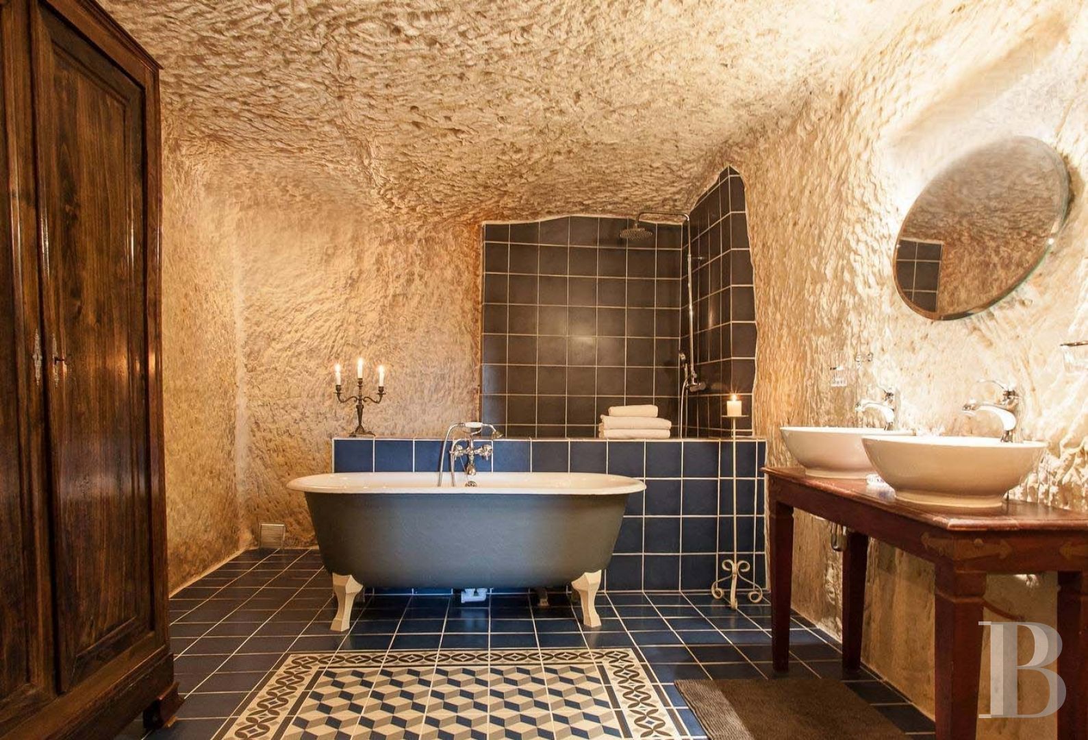 A troglodyte house full of comfort and light in the Val de Loire across from Amboise  - photo  n°26