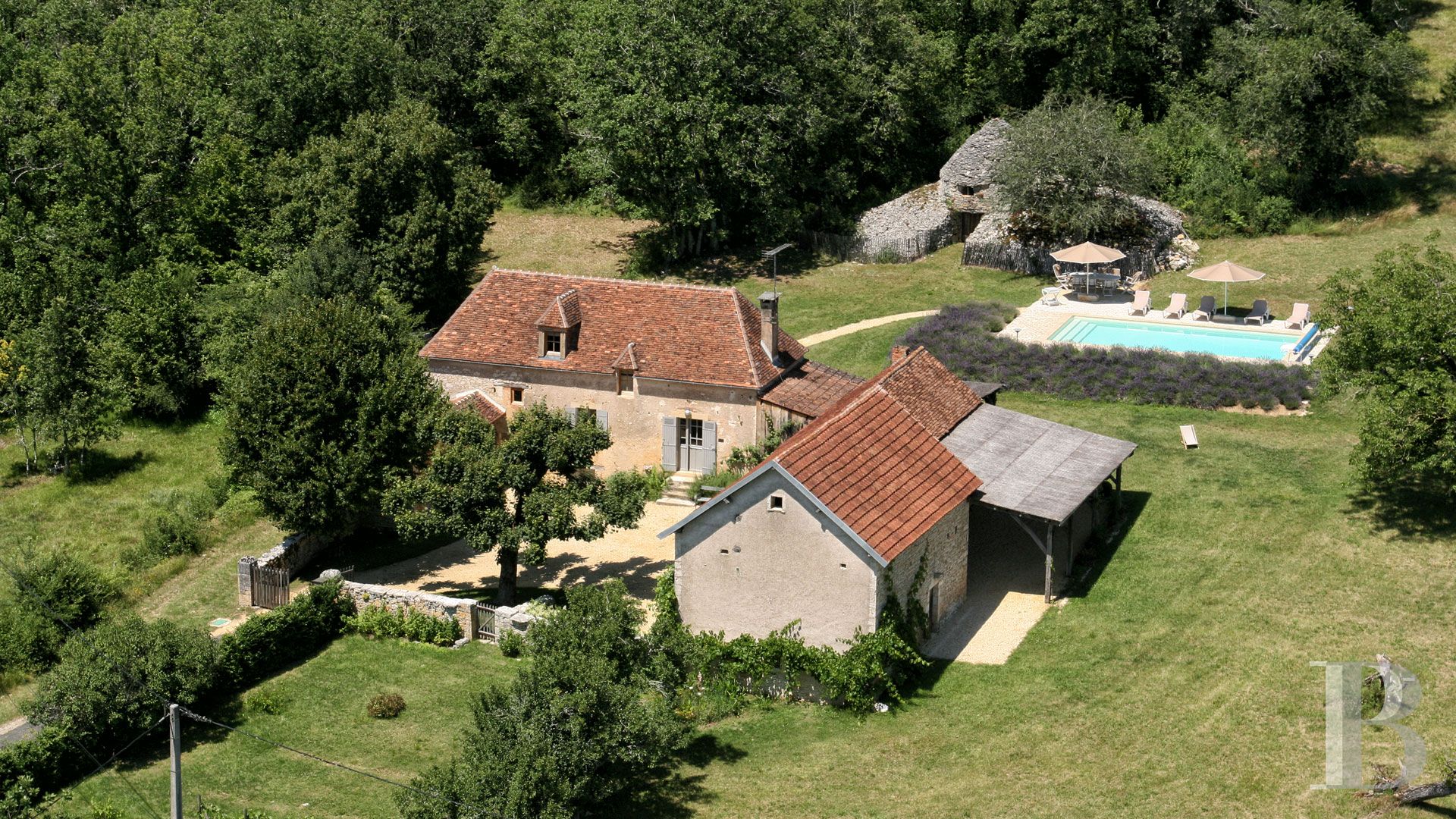 A former farm paying tribute to the traditions of Périgord Noir in Dordogne - photo  n°1