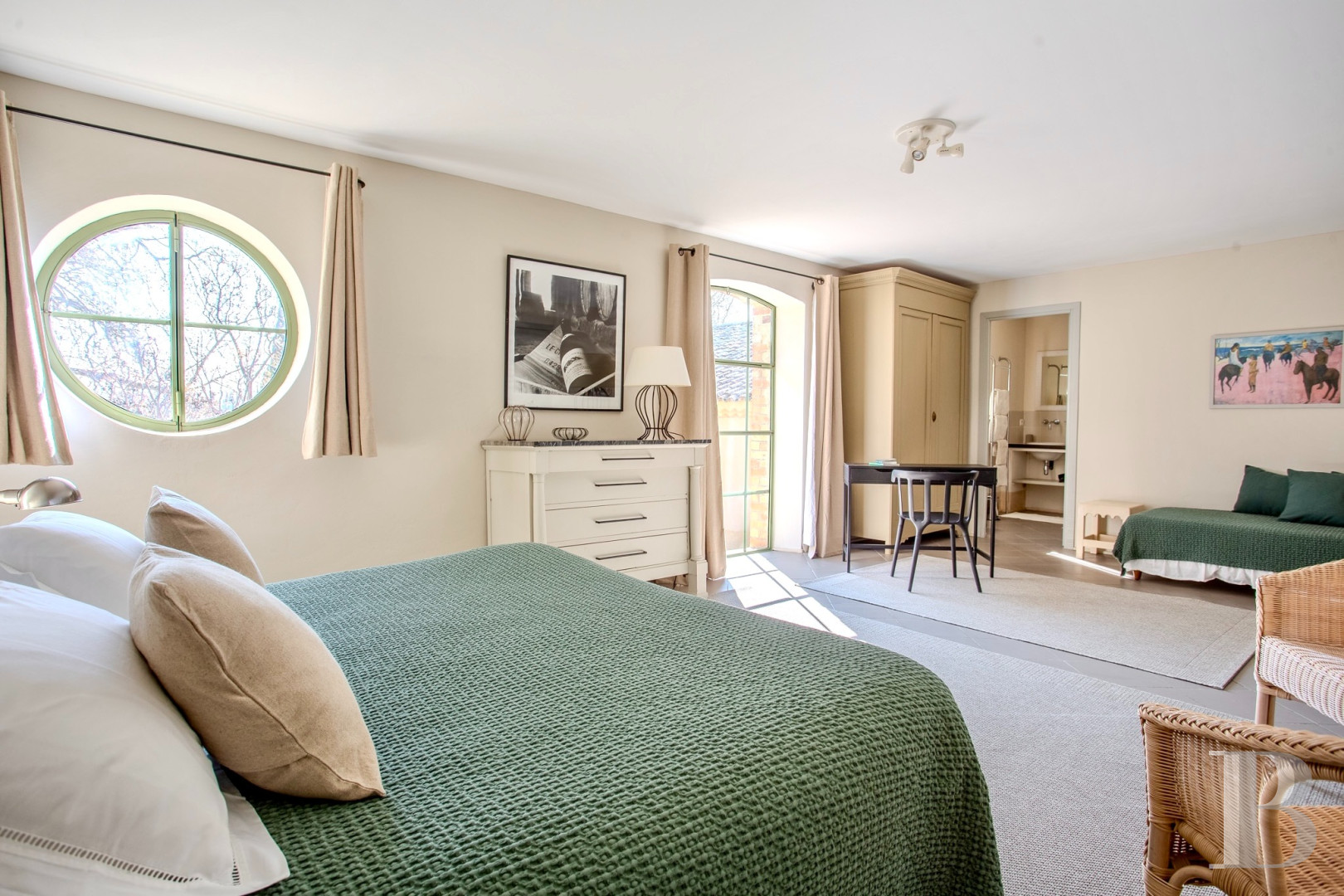 A house dedicated to holiday stays in the heart of a wine estate, south-east of Cairanne, in Vaucluse - photo  n°10