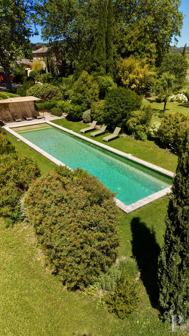 A house dedicated to holiday stays in the heart of a wine estate, south-east of Cairanne, in Vaucluse - photo  n°35
