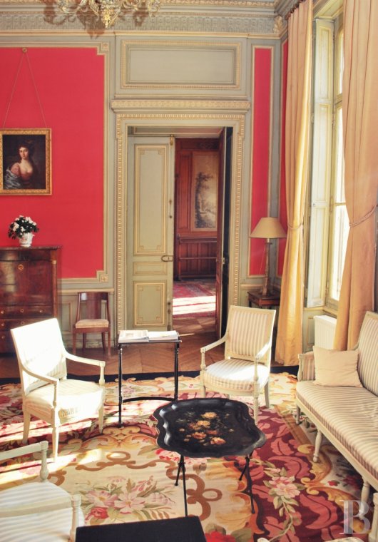 A family chateau surrounded by land between Angers and Cholet - photo  n°10