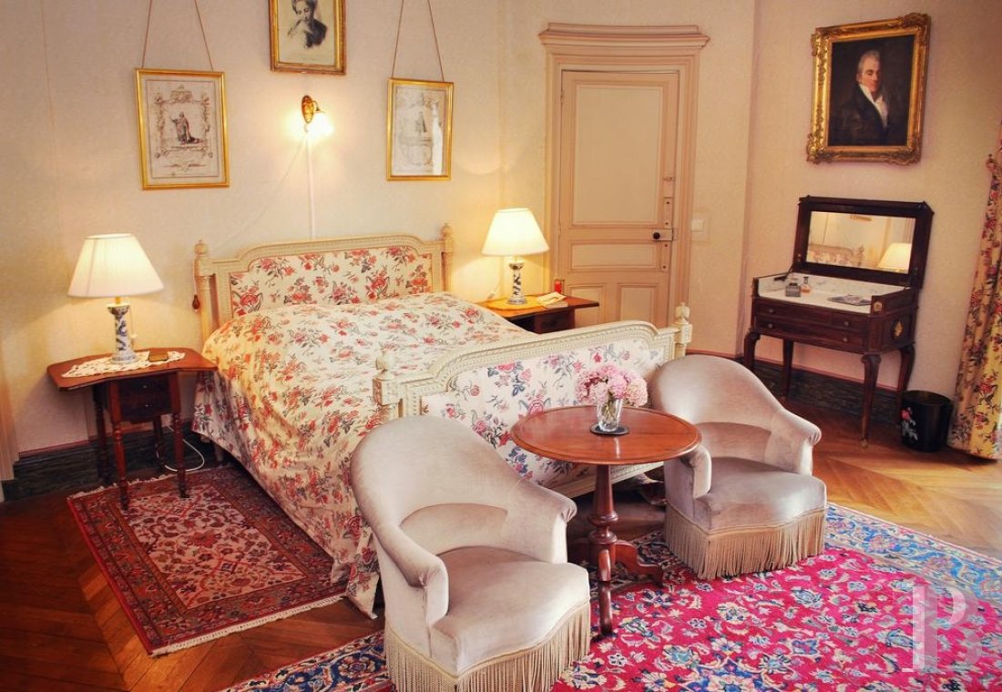 A family chateau surrounded by land between Angers and Cholet - photo  n°20