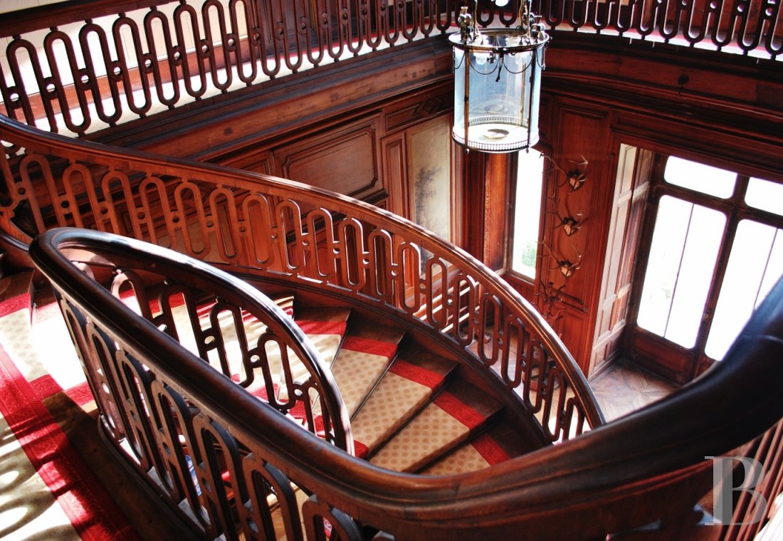 A family chateau surrounded by land between Angers and Cholet - photo  n°16
