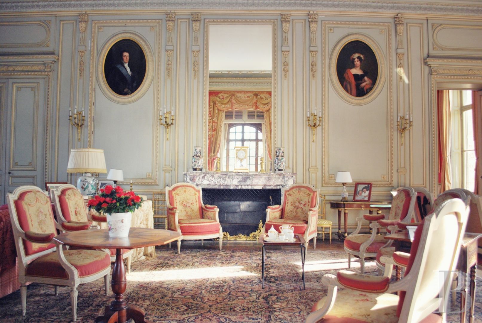 Entre Angers et Cholet, un château de famille entouré de ses terres - photo  n°11