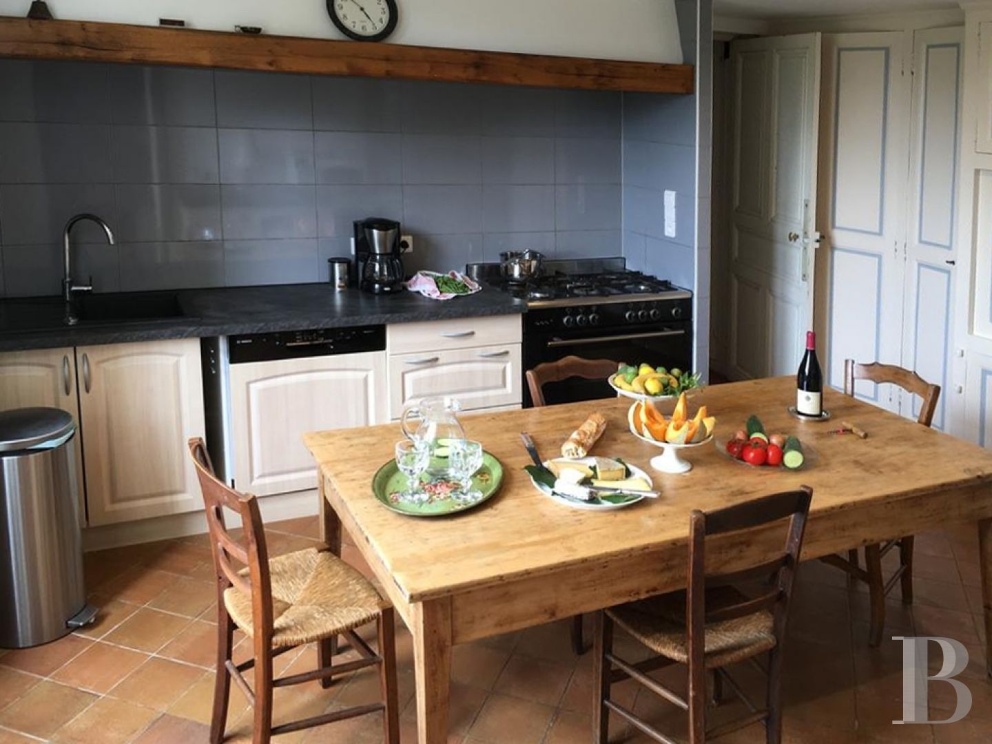 Entre Angers et Cholet, un château de famille entouré de ses terres - photo  n°7