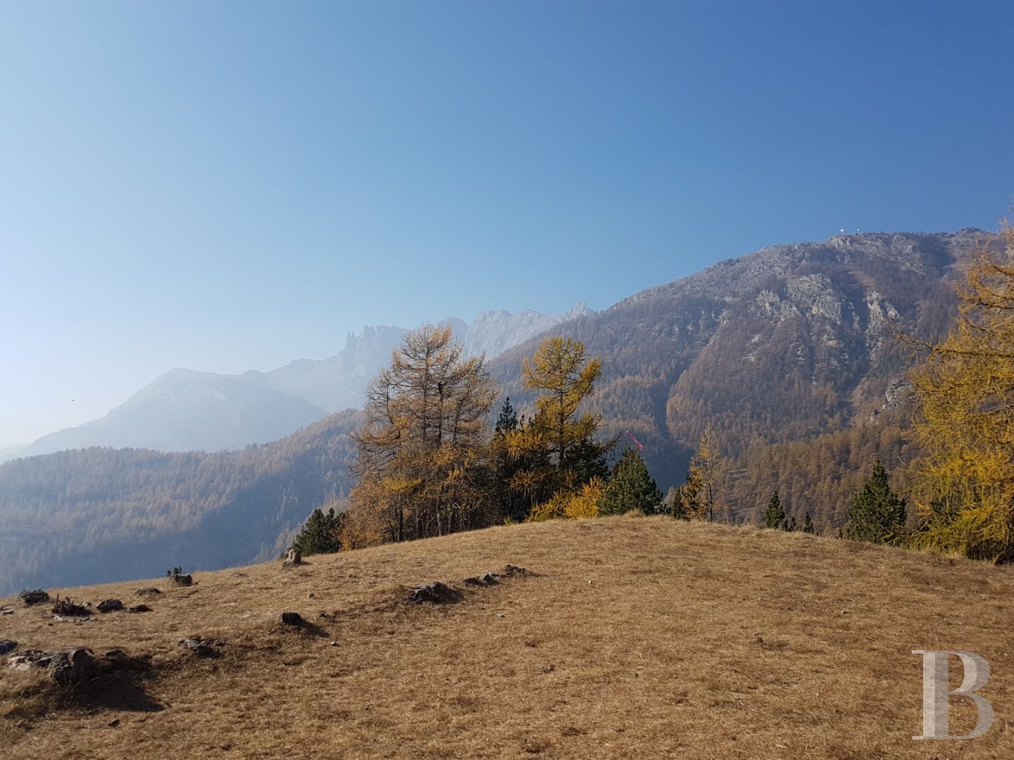 A contemporary chalet overlooking the Durance valley in the south-west of Briançon - photo  n°15