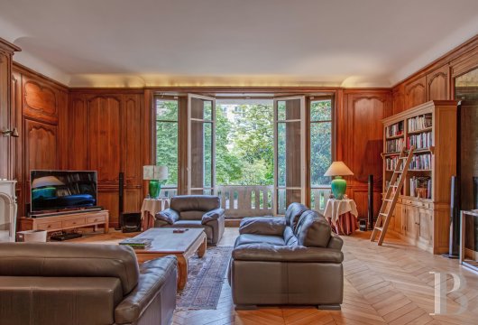 paris - Dans un immeuble Art déco de l'avenue Henri-Martin,  un appartement de 195 m² aux pièces de réception richement décorées
