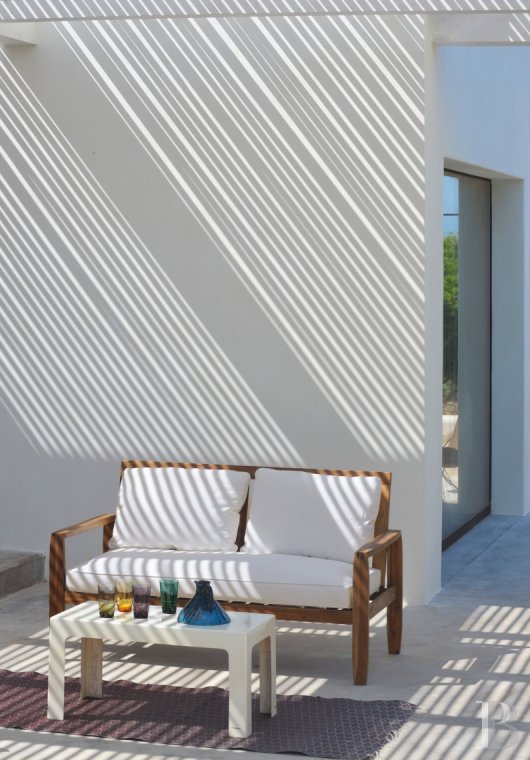 The Casa di Monti, between two seas and a field of ancient olive trees, perfect for holidays in Puglia in Southern Italy  - photo  n°17