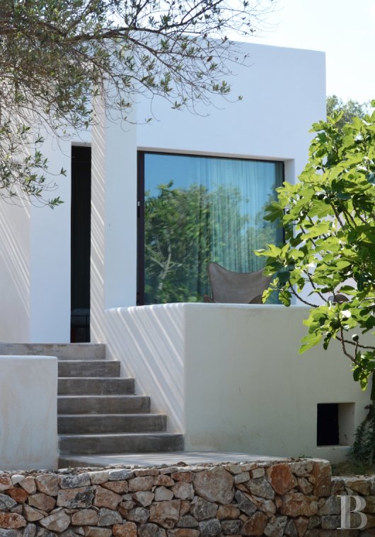 The Casa di Monti, between two seas and a field of ancient olive trees, perfect for holidays in Puglia in Southern Italy  - photo  n°27