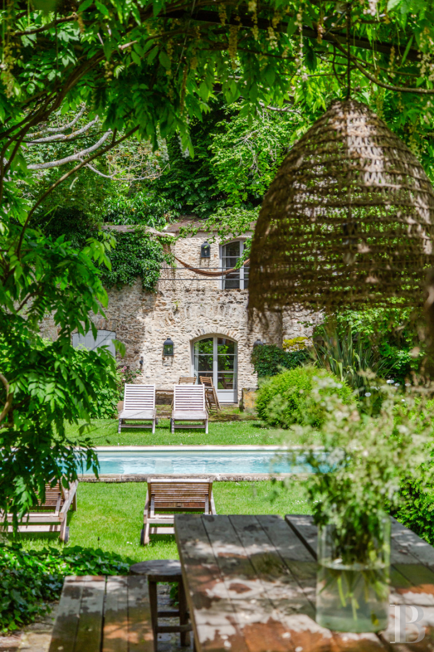 A classic and elegant house for relaxing weekends, family gatherings and important meetings just 50 kilometres from Paris  - photo  n°2