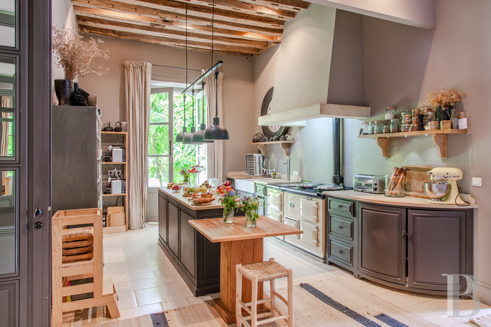 A classic and elegant house for relaxing weekends, family gatherings and important meetings just 50 kilometres from Paris  - photo  n°15