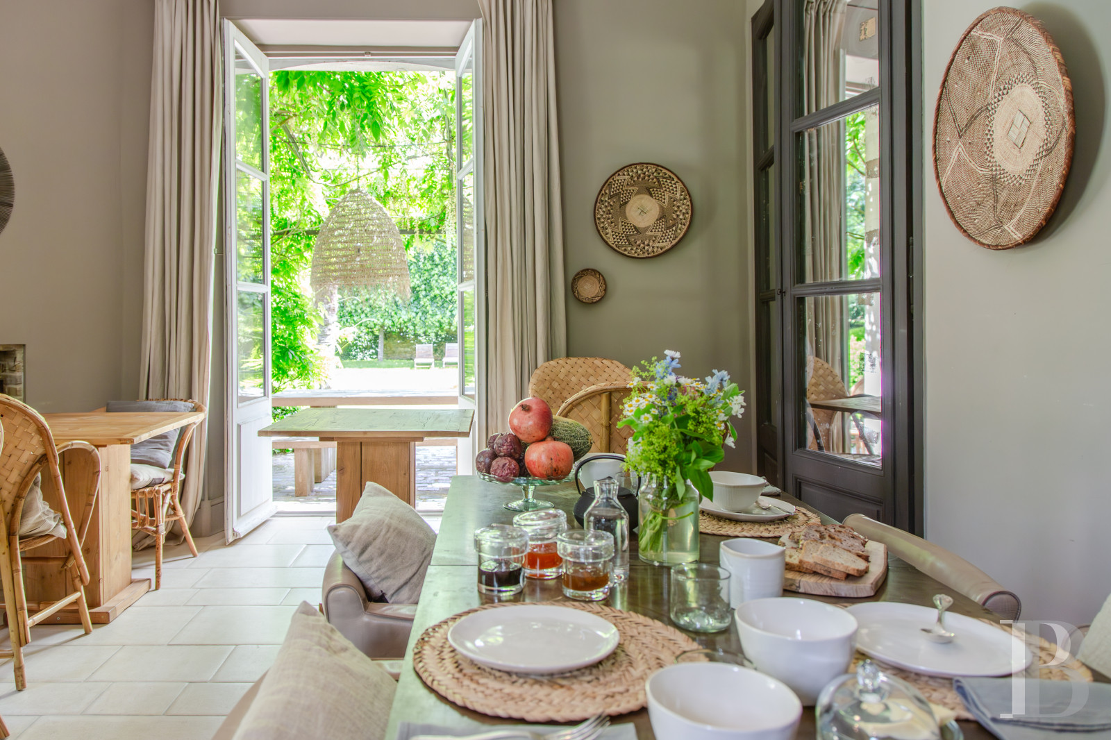 A classic and elegant house for relaxing weekends, family gatherings and important meetings just 50 kilometres from Paris  - photo  n°17