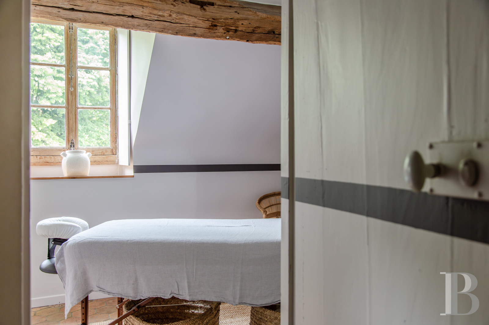 A classic and elegant house for relaxing weekends, family gatherings and important meetings just 50 kilometres from Paris  - photo  n°24