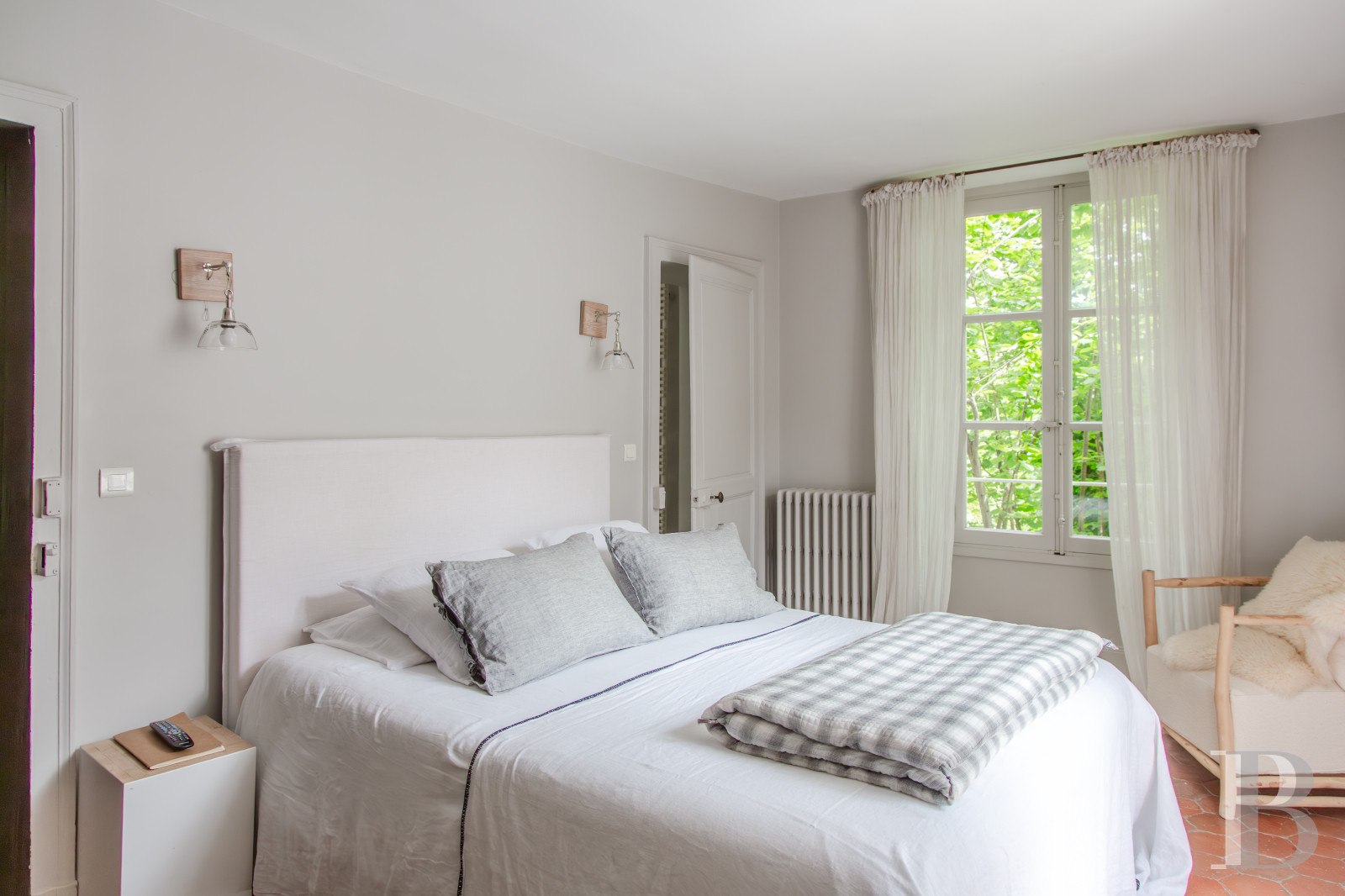 A classic and elegant house for relaxing weekends, family gatherings and important meetings just 50 kilometres from Paris  - photo  n°27