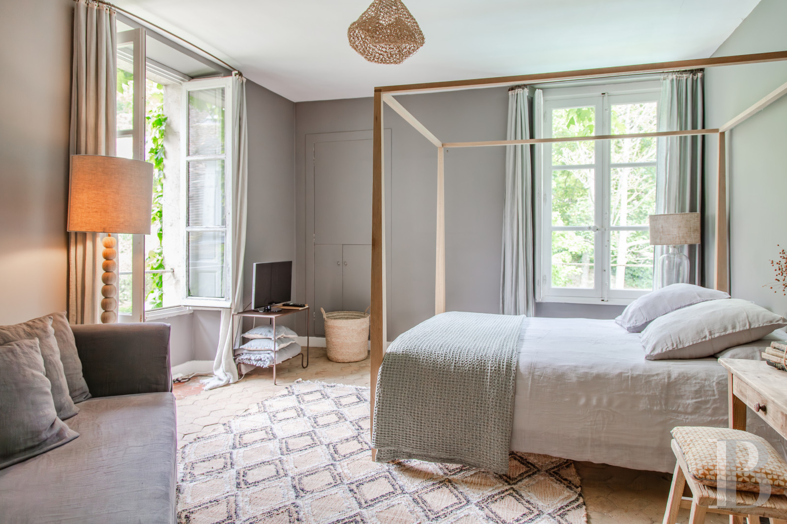 A classic and elegant house for relaxing weekends, family gatherings and important meetings just 50 kilometres from Paris  - photo  n°32