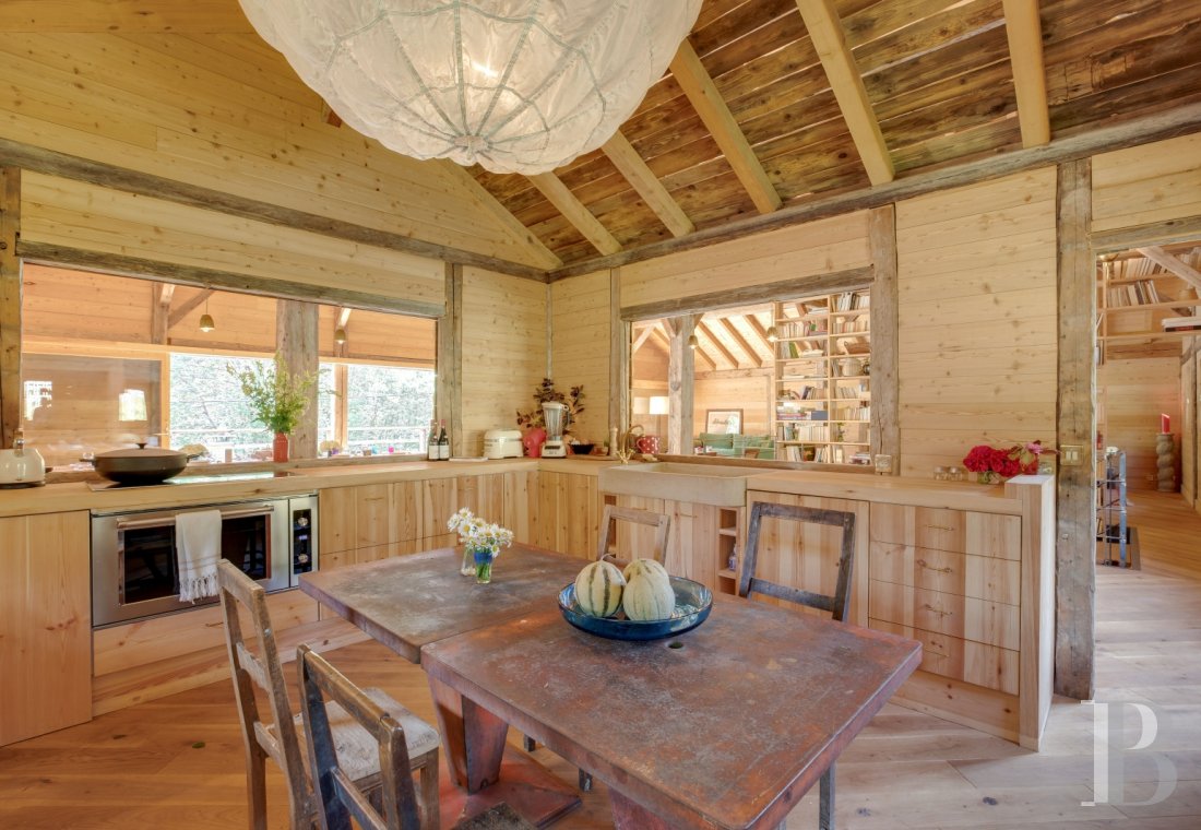 Dans la vallée de la Manche, à proximité de Morzine,  une ferme-chalet du 18e siècle pour une grande famille ou de nombreux amis - photo  n°7