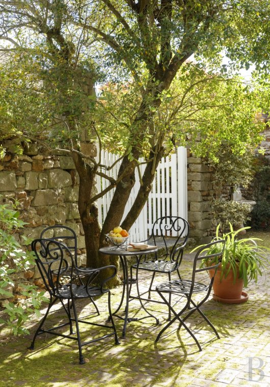 A village house nestled in a large garden in Gâtinais, not far from Paris - photo  n°3