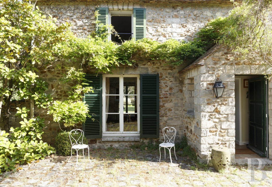 A village house nestled in a large garden in Gâtinais, not far from Paris - photo  n°4