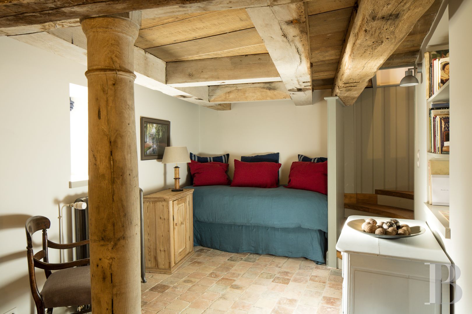 A chateau's former outbuildings transformed into guesthouses  in Courances and the province of Gâtinais - photo  n°18