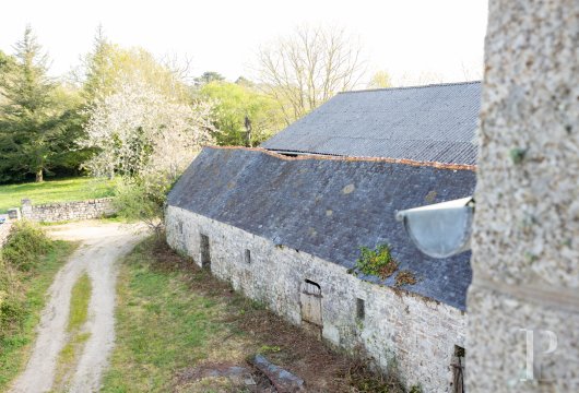 character properties France brittany   - 4