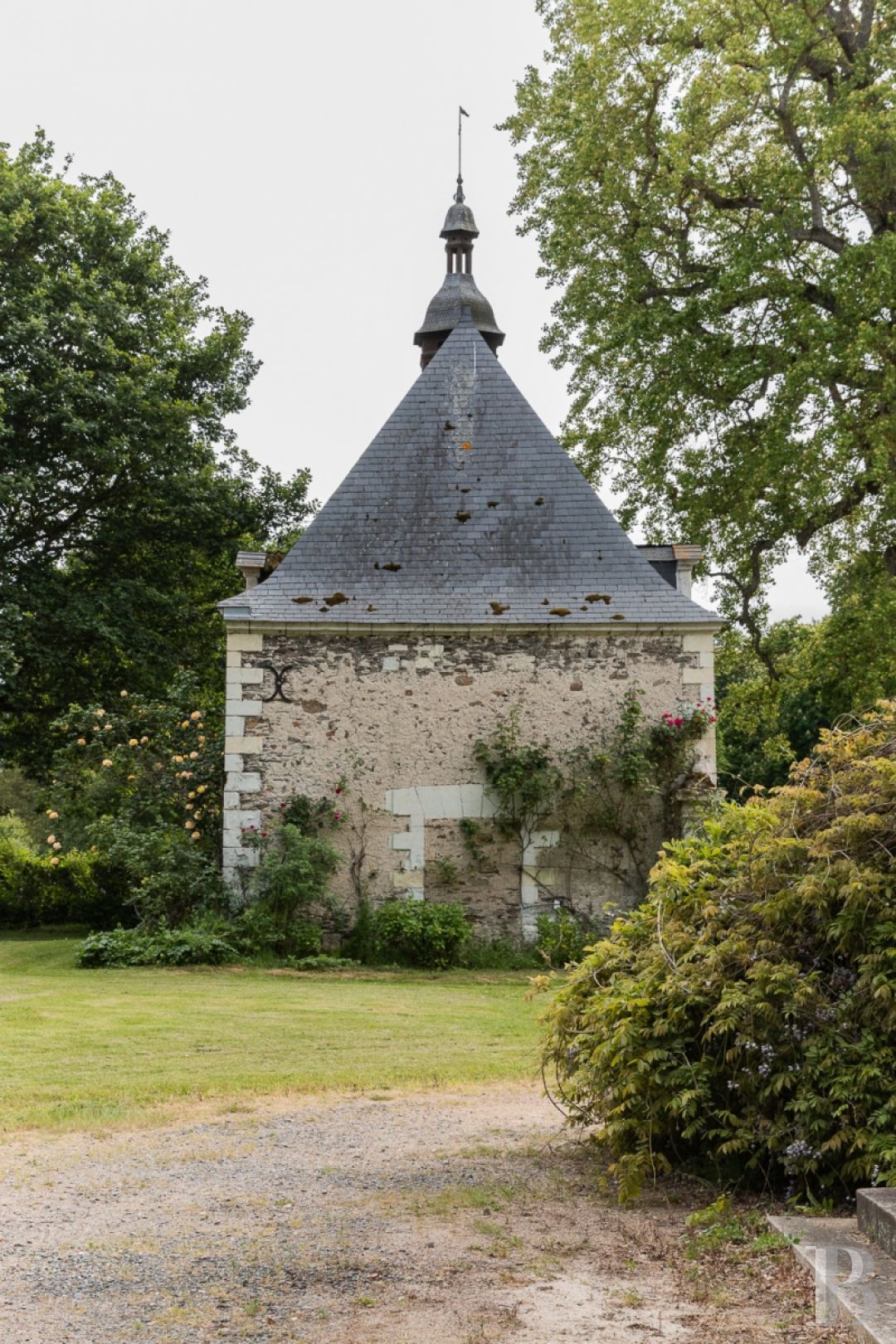 Au milieu de la campagne angevine, un château et son parc inscrits dans les siècles  - photo  n°6