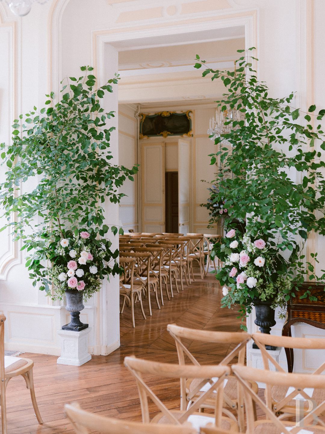 A 17th century chateau open to all arts and cultures in Yonne, Burgundy - photo  n°15