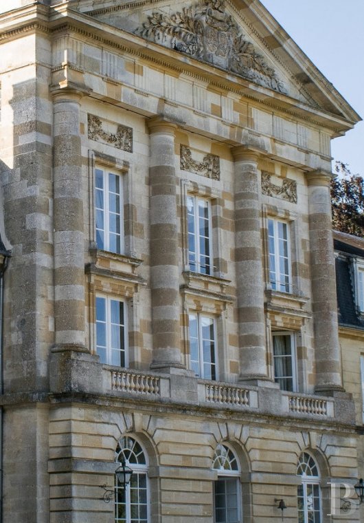 A majestic and classical 18th century chateau and its former grower manager surrounded by its grounds  in the Orne - photo  n°51