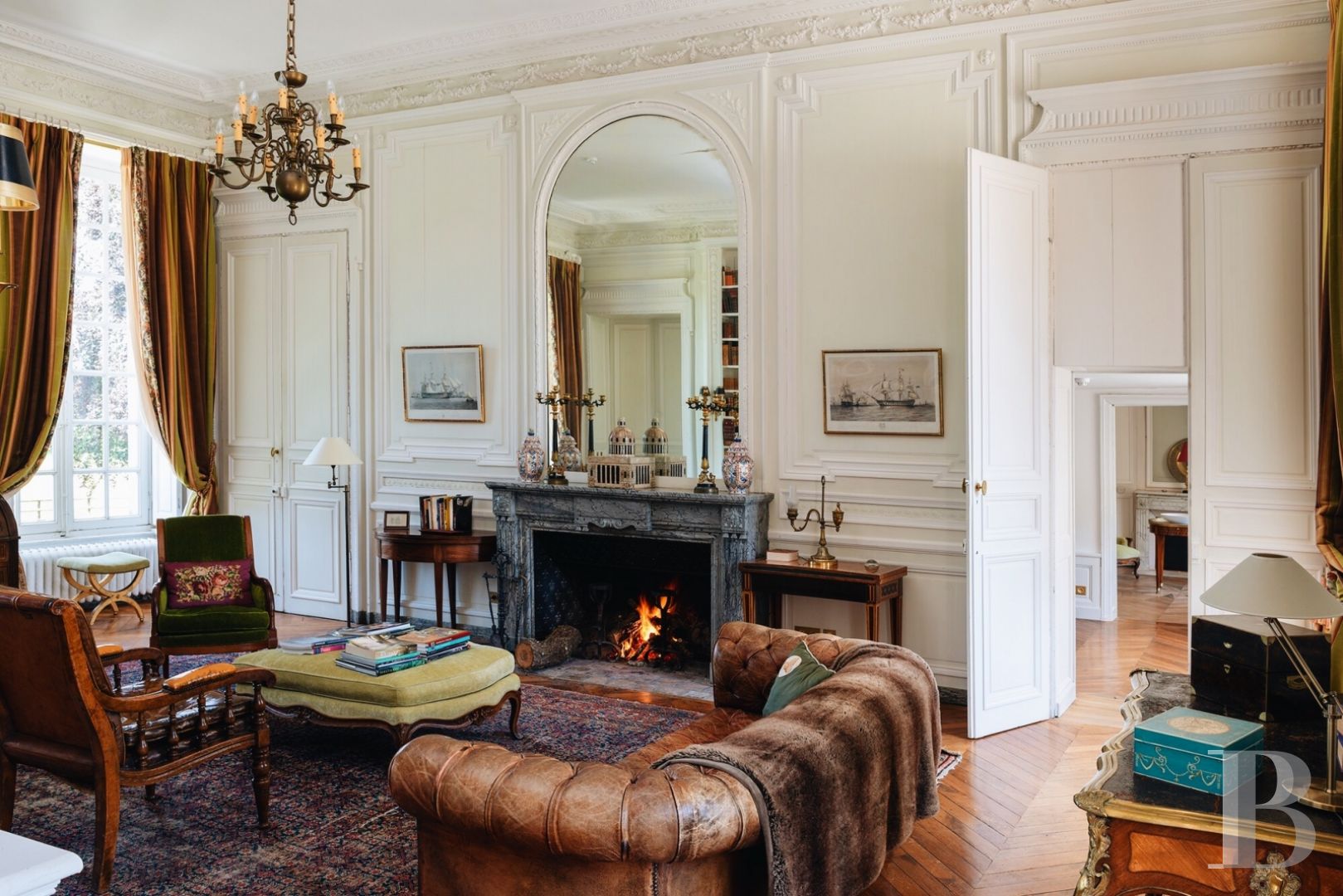 A majestic and classical 18th century chateau and its former grower manager surrounded by its grounds  in the Orne - photo  n°10