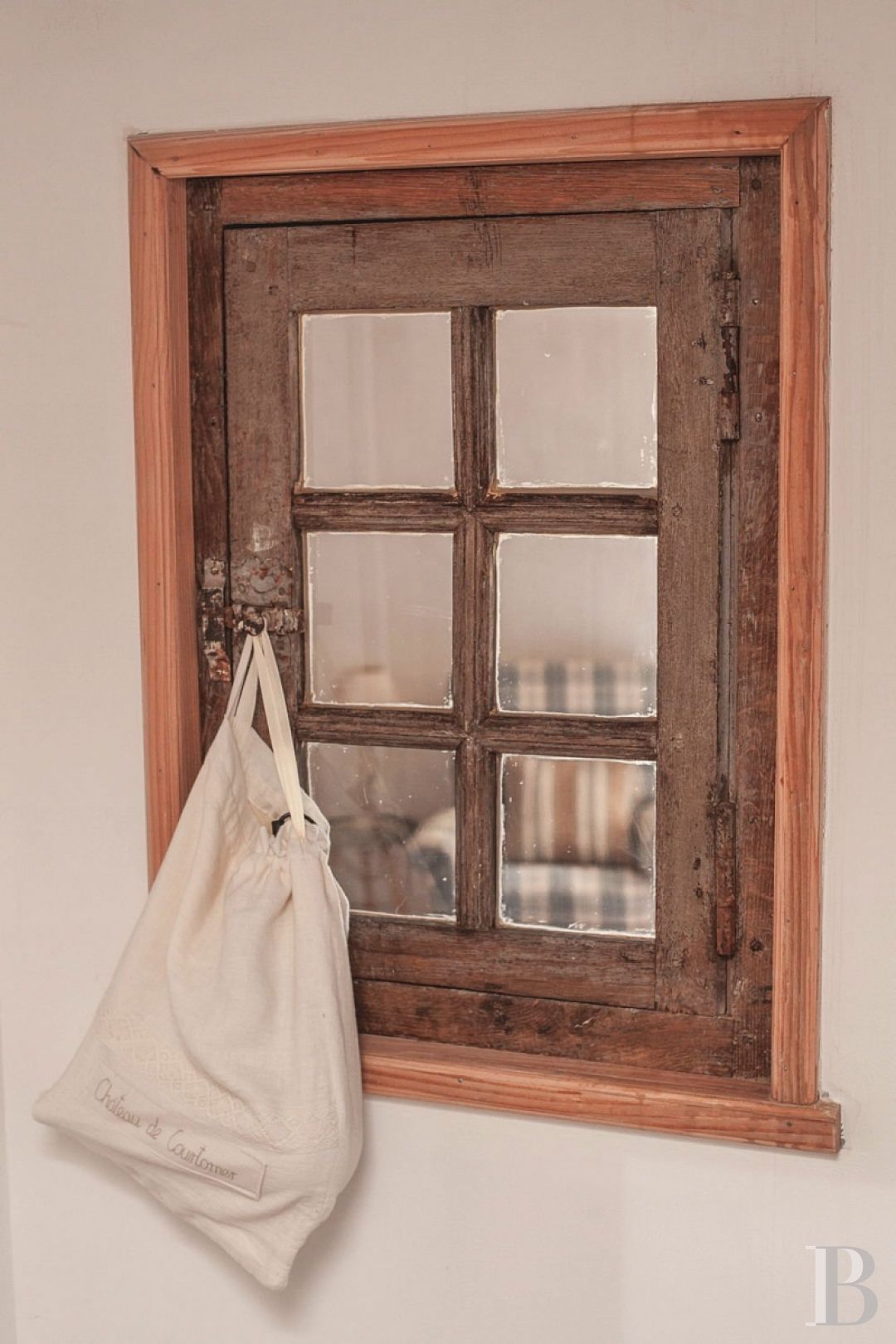 A majestic and classical 18th century chateau and its former grower manager surrounded by its grounds  in the Orne - photo  n°45