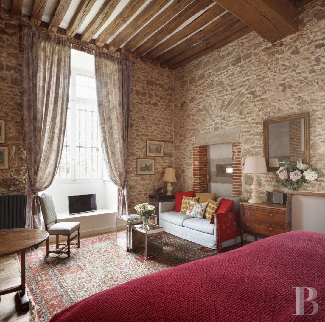 A 17th century chateau's outbuildings transformed into guest suites near to Fontainebleau - photo  n°17