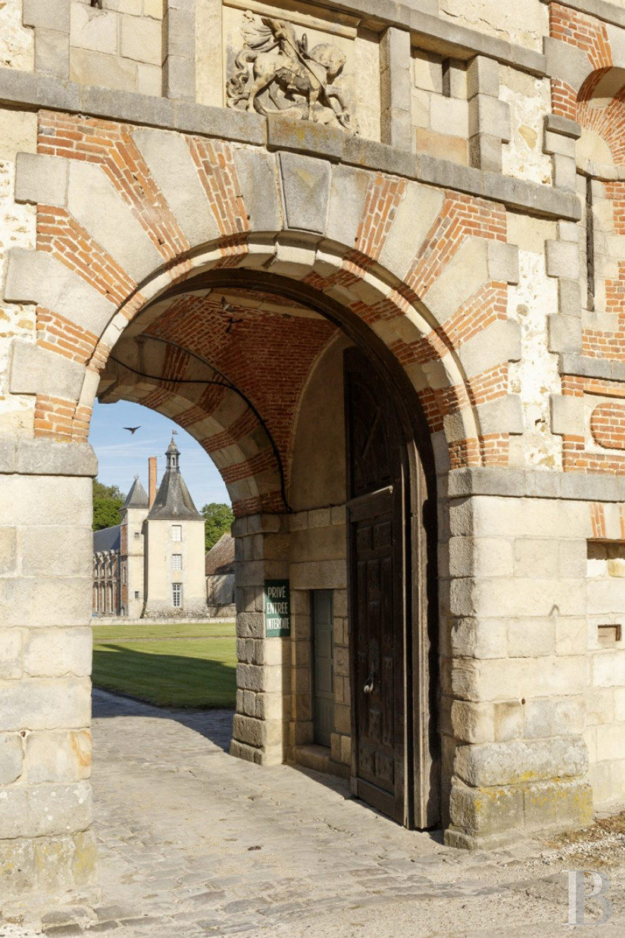 A 17th century chateau's outbuildings transformed into guest suites near to Fontainebleau - photo  n°25
