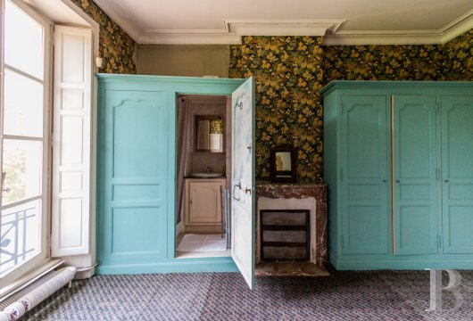 A colourful yet classic 18th century chateau in Calvados, to the south-east of Caen - photo  n°23