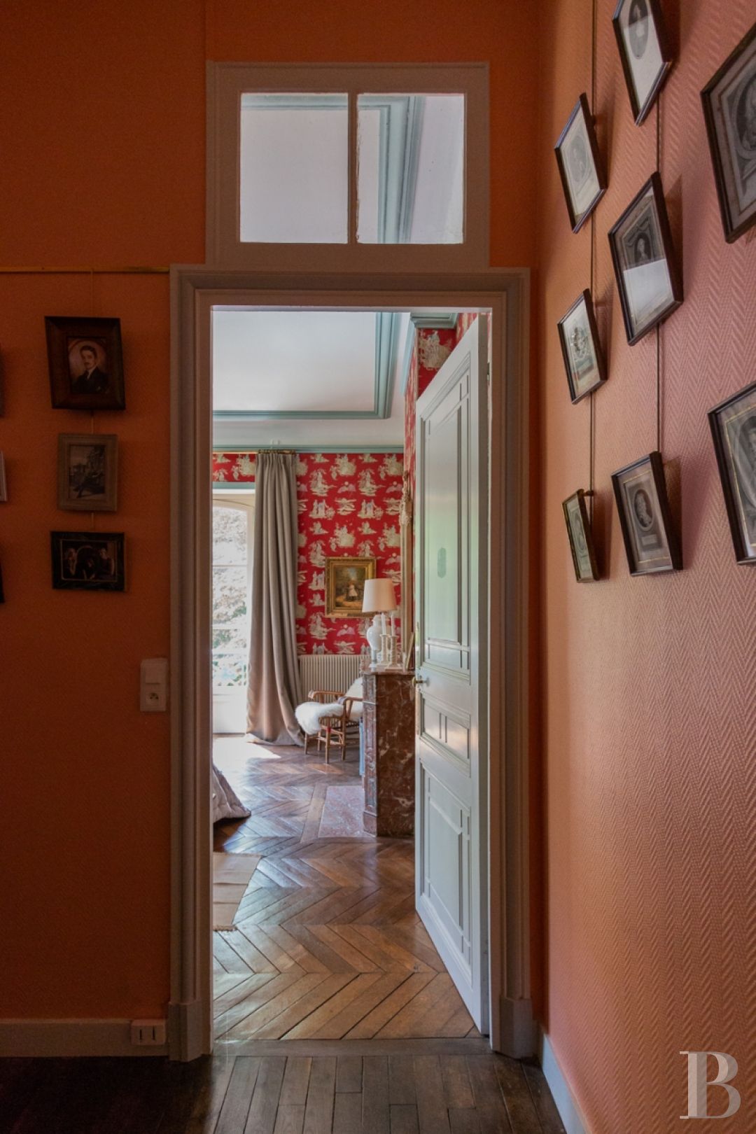 Dans le Calvados, au sud-est de Caen,  un château classique du 18e siècle tout en couleurs - photo  n°17