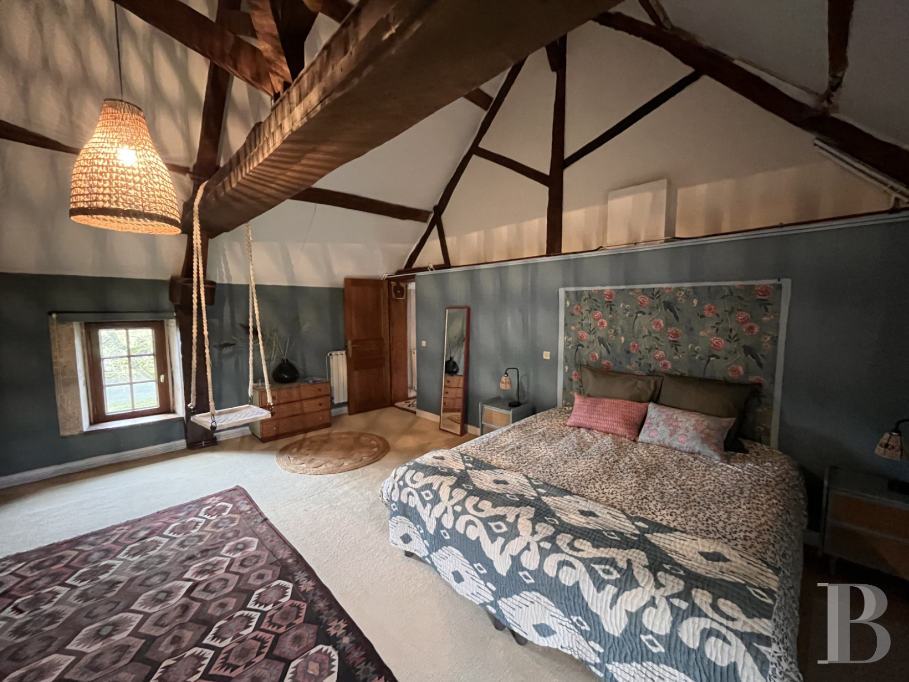 Dans le Calvados, au sud-est de Caen,  un château classique du 18e siècle tout en couleurs - photo  n°29